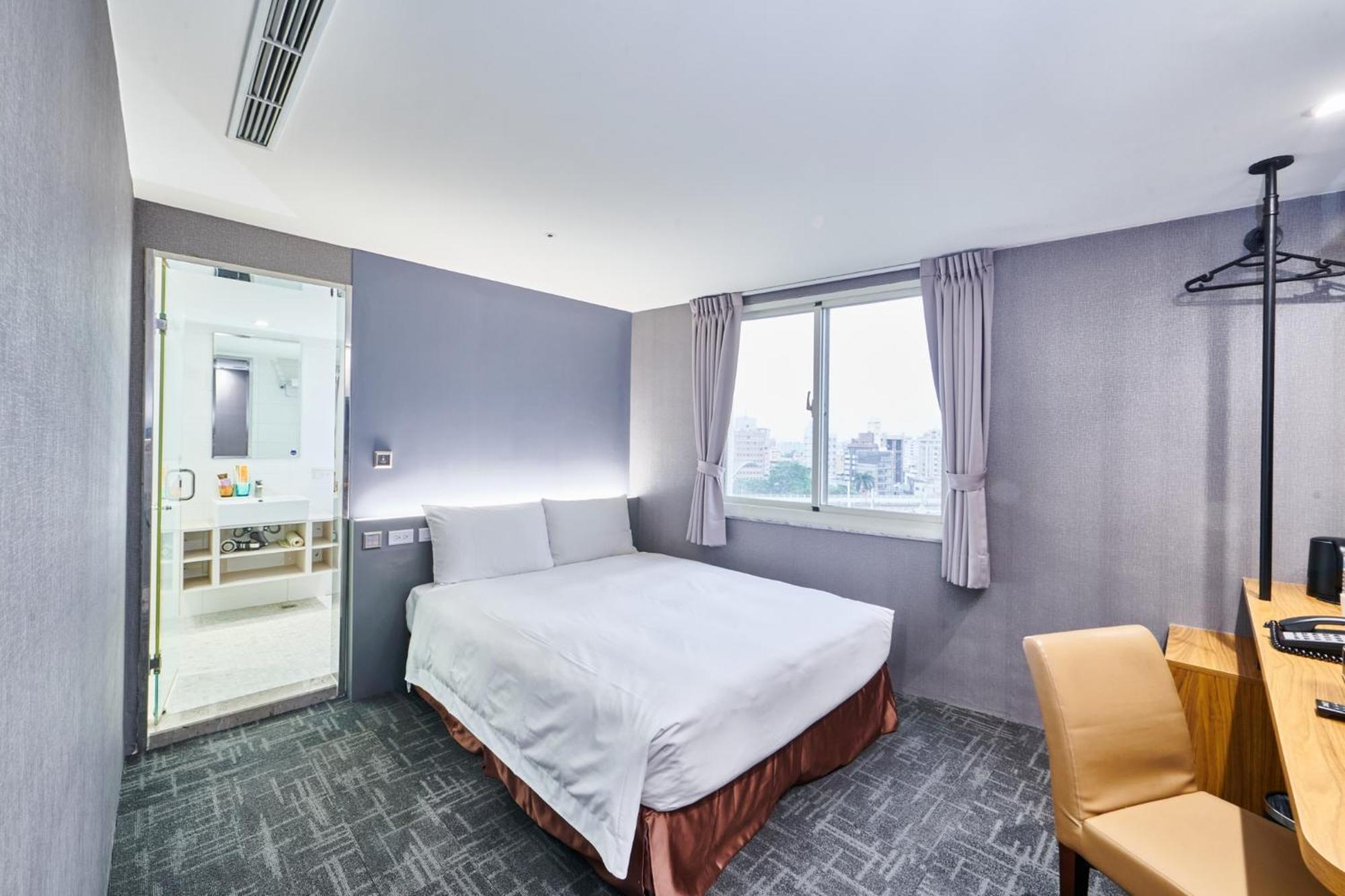 Hotel Leisure 台中輕行旅 Exteriör bild