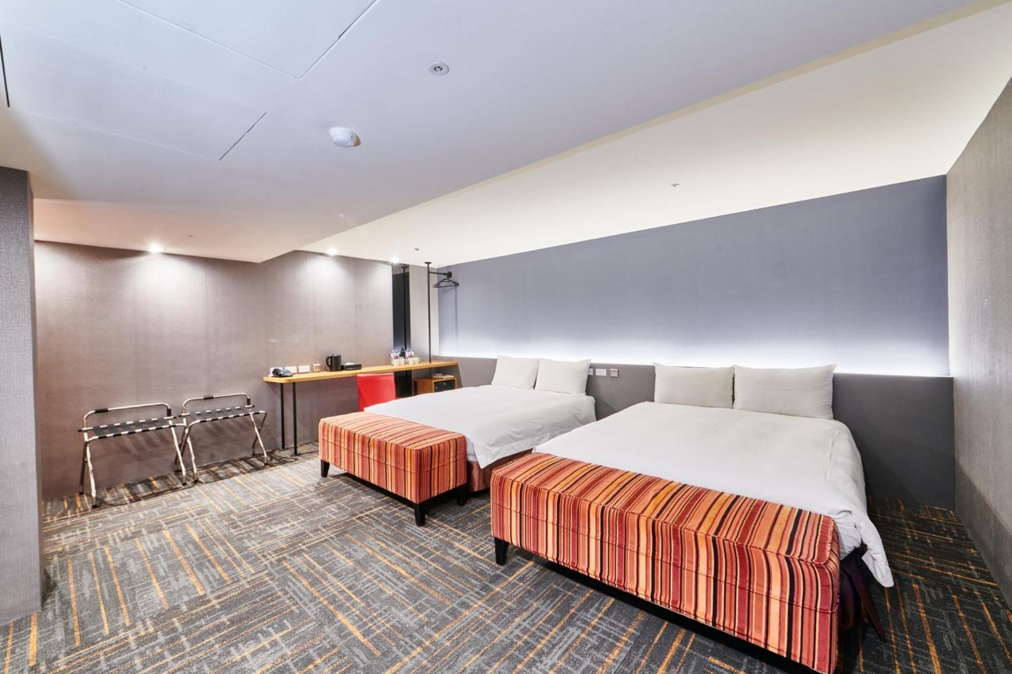 Hotel Leisure 台中輕行旅 Exteriör bild