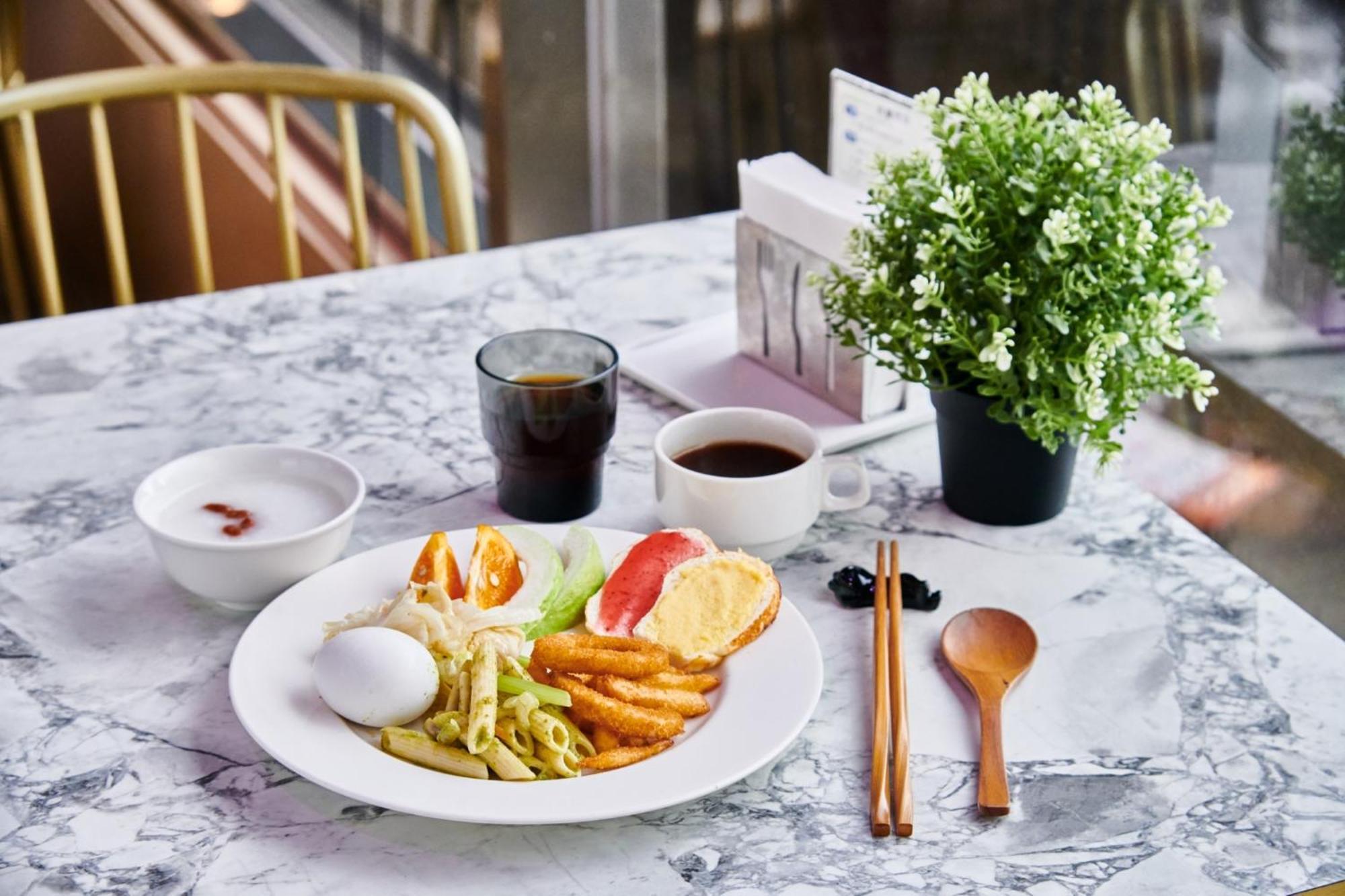 Hotel Leisure 台中輕行旅 Exteriör bild